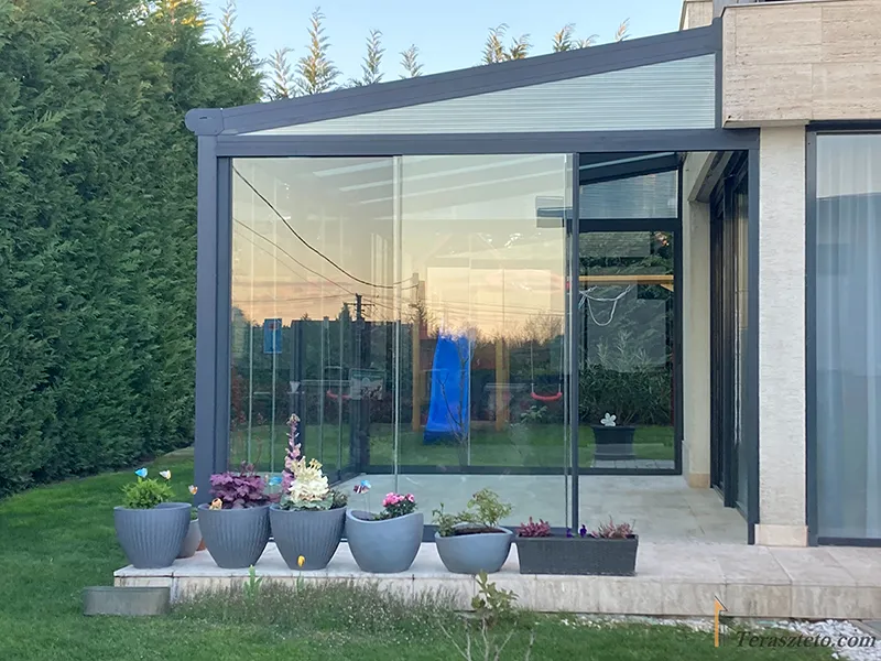 eltolható üvegfal terasz beépítés