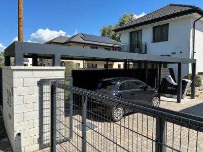 10 méter hosszú alumínium carport szendvicspanel fedéssel Budapesten